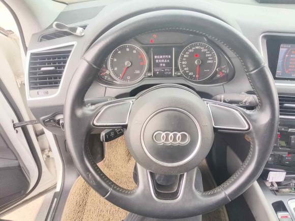 [广州·粤A] 二手奥迪奥迪Q52016款 40 TFSI 进取型