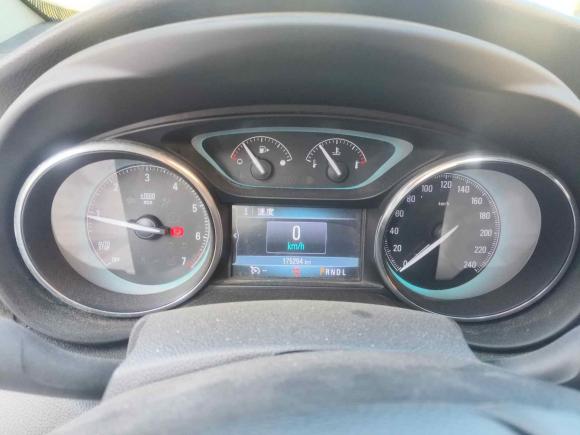 [上海·沪A] 二手别克昂科威Plus2015款 20T 两驱精英型