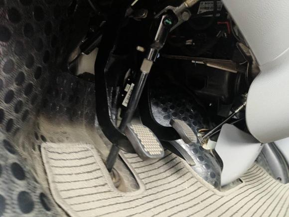 [宁波·浙B] 二手上汽大通MAXUS新途V802019款 2.5T经典款6挡手动傲运通改款短轴中顶5/6座