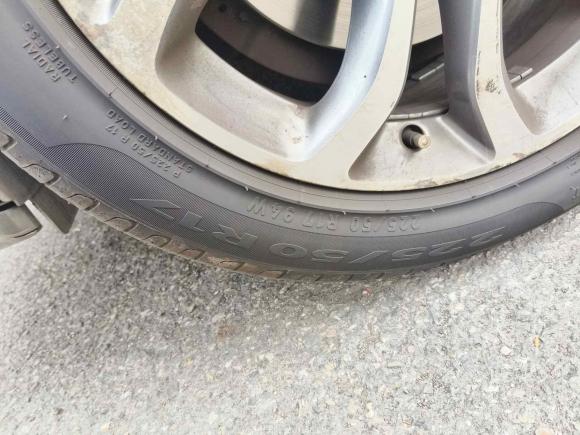 [广州·粤A] 二手奔驰奔驰C级2015款 改款 C 180 L 运动型