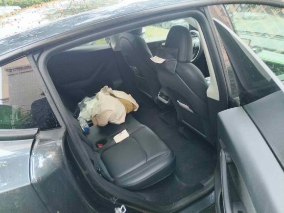 [上海·沪A] 二手特斯拉Model Y2024款 后轮驱动版