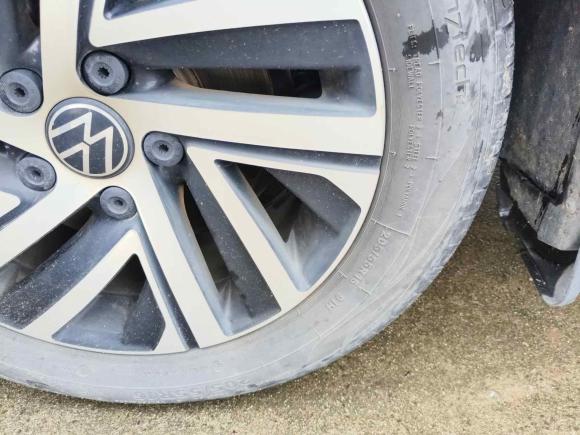 [上海·鄂J] 二手大众朗逸2023款 1.5L 自动五百万版