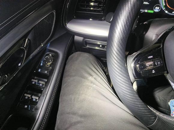 [上海·沪A] 二手广汽传祺传祺GS82022款 双擎系列 2.0TM 两驱尊贵版 （六座）