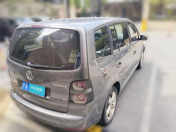 [上海·沪A] 二手大众途安2013款 1.4T 手动风尚版5座