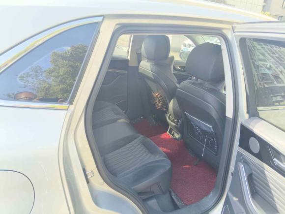 [上海·沪C] 二手红旗红旗HS52022款 改款 2.0T 智联旗享版