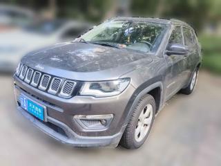 Jeep指南者2017款 200T 自动家享版
