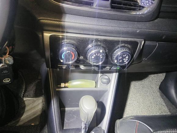 [深圳·粤B] 二手丰田YARiS L 致炫2021款 1.5L CVT领先版