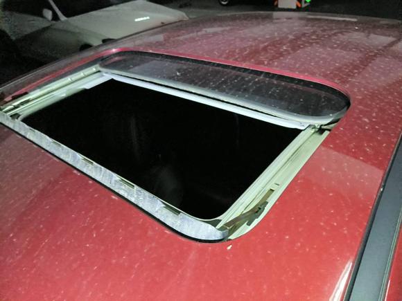 [南京·苏A] 二手奔驰奔驰E级2018款 改款 E 200 L 运动型