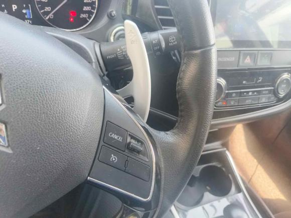 [杭州·浙A] 二手三菱欧蓝德2018款 2.4L 四驱豪华版 7座