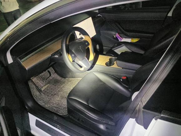 [青岛·鲁B] 二手特斯拉Model 32020款 改款 长续航后轮驱动版