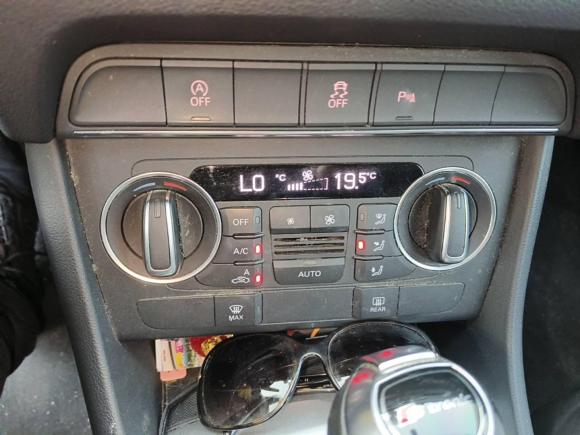 [广州·苏A] 二手奥迪奥迪Q32016款 30 TFSI 时尚型