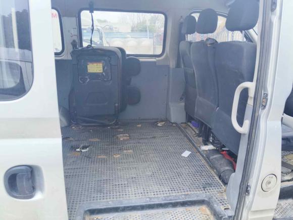 [合肥·沪C] 二手上汽大通MAXUS新途V802018款 2.5T 6挡手动傲运通短轴中顶5-6座