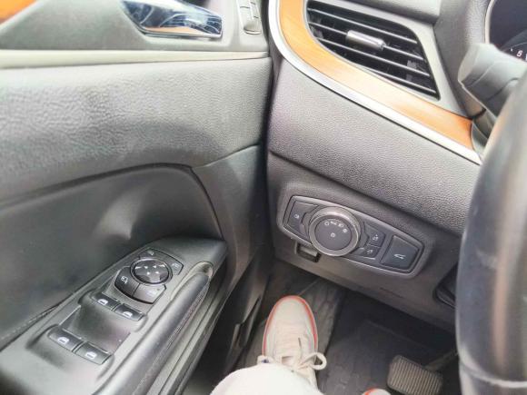 [苏州·苏E] 二手林肯林肯MKC2014款 2.0T 四驱尊雅版