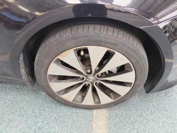 [上海·苏U] 二手起亚起亚K52012款 2.0L 自动DLX