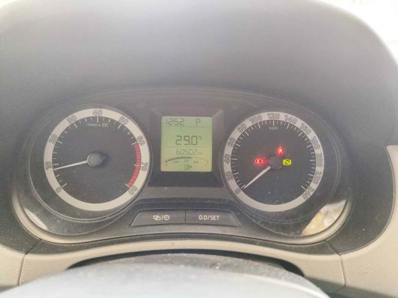 [上海·沪C] 二手斯柯达晶锐2017款 1.4L 自动车享版