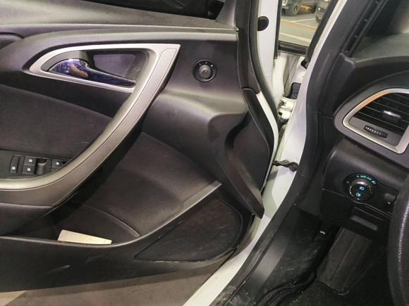 [西安·陕A] 二手别克英朗2014款 XT 1.6L 自动时尚版