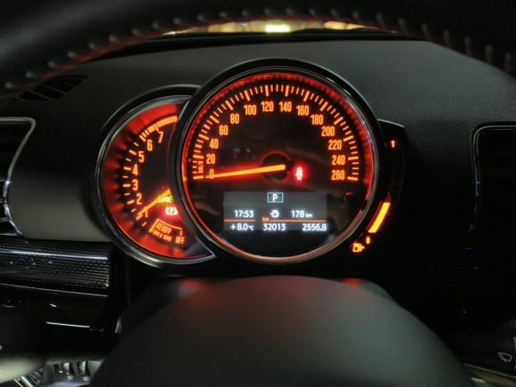 [杭州·浙A] 二手MINIMINI CLUBMAN2018款 1.5T COOPER 艺术家