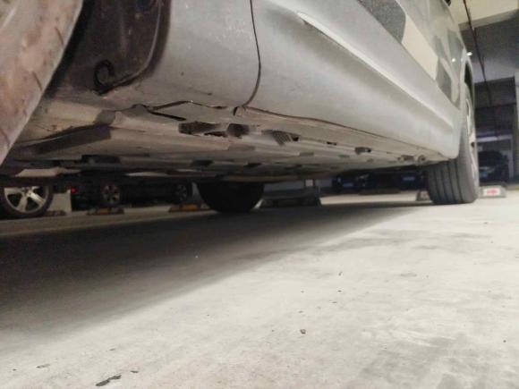 [南通·苏F] 二手奔驰奔驰GLB2023款 GLB 220 时尚型