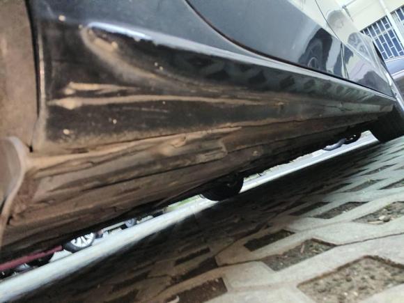 [上海·赣E] 二手奥迪奥迪A4L2015款 35 TFSI 自动标准型