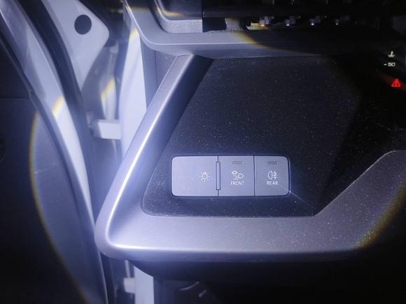 [深圳·粤B] 二手奥迪奥迪A32023款 改款 A3L Limousine 35 TFSI 时尚运动型