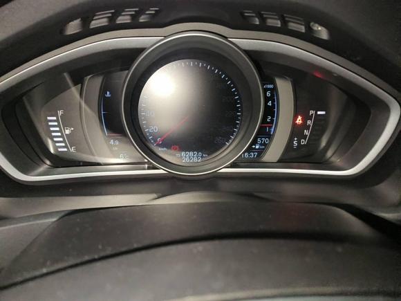 [济南·鲁A] 二手沃尔沃沃尔沃V402016款 T3 智雅版