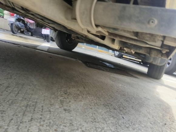 [南昌·赣A] 二手福特新世代全顺2016款 2.4T短轴7座中顶经济型