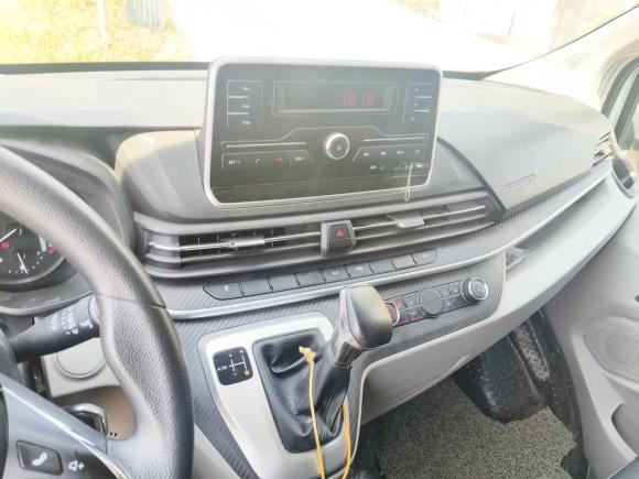 [苏州·苏E] 二手上汽大通MAXUS新途V902020款 2.0TAMT运杰版前驱后单胎短轴高顶6座