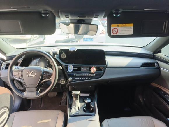 [南通·苏H] 二手雷克萨斯雷克萨斯ES2022款 200 卓越版