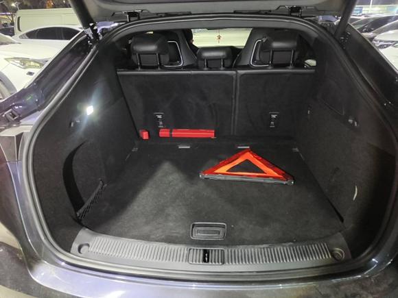 [上海·沪A] 二手荣威飞凡R72022款 长续高阶版