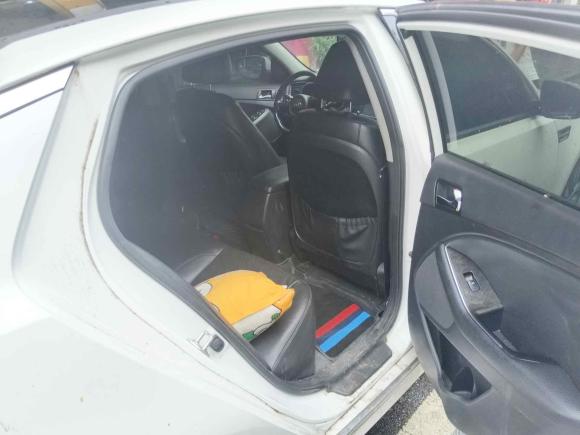 [义乌·浙G] 二手起亚起亚K52015款 2.0L 自动LUX