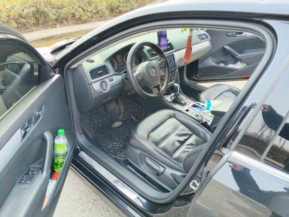 [青岛·鲁U] 二手大众帕萨特2014款 1.8TSI DSG尊荣版