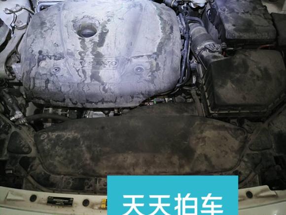 [上海·沪A] 二手沃尔沃沃尔沃V402019款 T3 智逸版