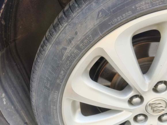 [常州·苏D] 二手别克君越2013款 2.4L SIDI豪华舒适型