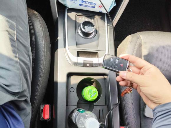 [杭州·浙C] 二手路虎发现神行2017款 2.0T SE