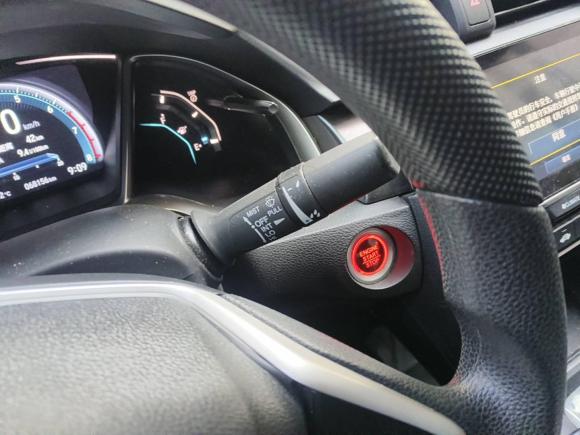 [武汉·鄂A] 二手本田思域2016款 220TURBO CVT豪华版