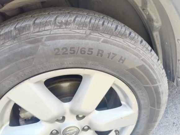 [西安·陕A] 二手日产奇骏2010款 2.5L CVT豪华版 4WD