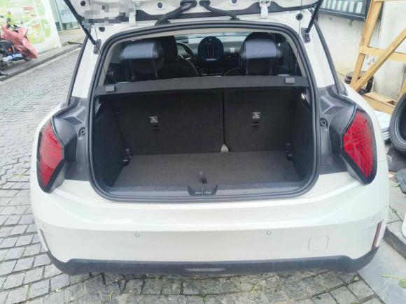[上海·苏A] 二手MINI电动MINI COOPER2024款 452km COOPER SE 艺术家