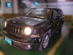 [杭州·浙A] Jeep自由客2011款 2.4 经典升级版