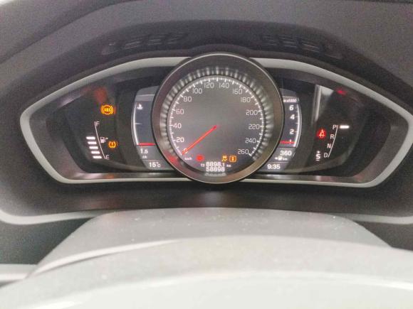 [杭州·浙A] 二手沃尔沃沃尔沃V402016款 T3 智逸版