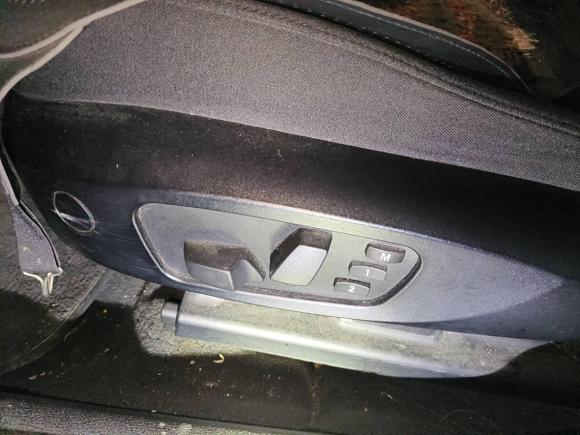 [成都·川A] 二手宝马宝马X12013款 sDrive18i 时尚型