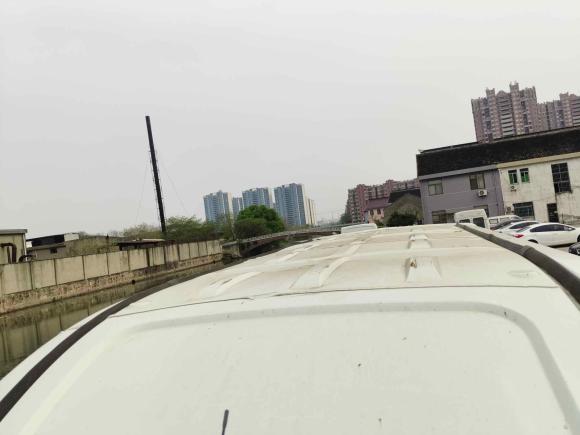 [苏州·苏E] 二手依维柯依维柯褒迪2017款 2.5T经典A37客车高顶7座47Z5