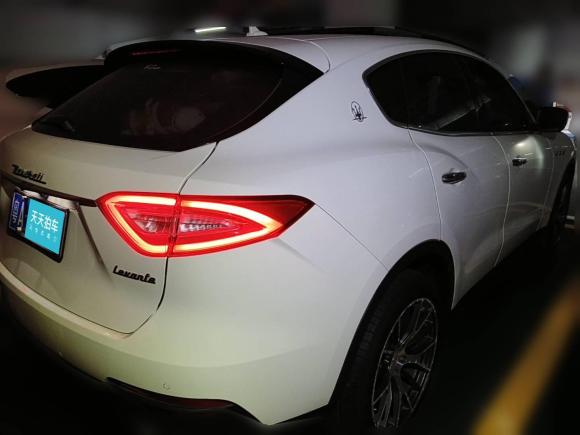 [广州·粤A] 二手玛莎拉蒂Levante2018款 3.0T 经典版