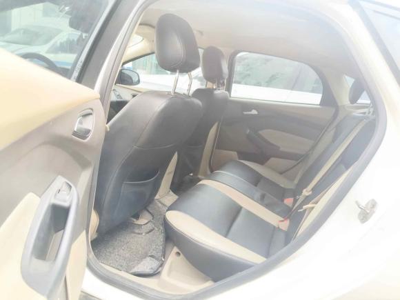 [武汉·鄂A] 二手福特福克斯2012款 三厢 1.6L 自动舒适型