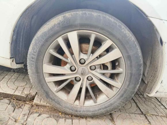 [西安·陕A] 二手吉利汽车帝豪2018款 1.5L 手动向上互联版