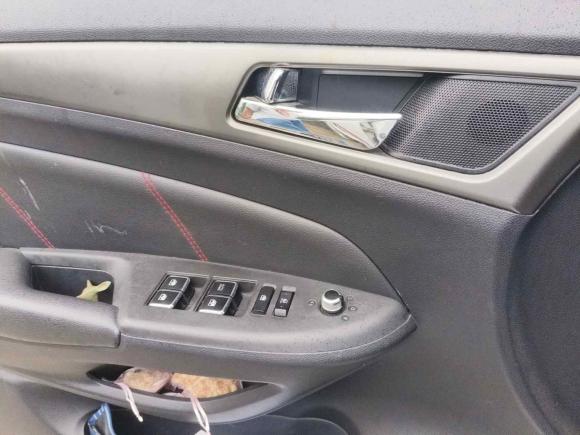 [广州·粤B] 二手长安长安CS752014款 1.8T 自动精英型 国V