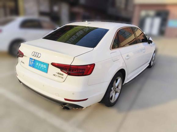 [南通·苏F] 二手奥迪奥迪A4L2017款 40 TFSI 时尚型