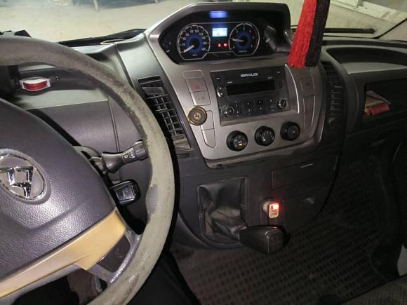 [宁波·浙B] 二手上汽大通MAXUS新途V802014款 2.5T 傲运通短轴中顶