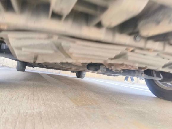 [深圳·粤B] 二手日产日产NV2002012款 1.6L 232座 豪华型