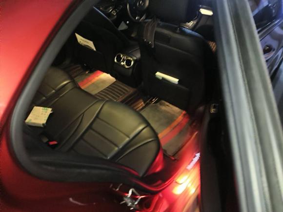 [苏州·苏E] 二手奔驰奔驰C级2017款 改款 C 200 L 运动版