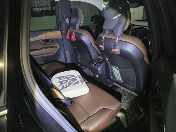 [西安·陕A] 二手沃尔沃沃尔沃XC902018款 T6 智逸版 7座